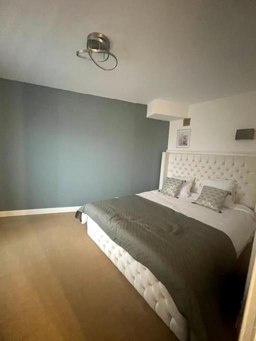 Wondersuite Appartement - Centre Ville Avec Parking Couvert -15Mn De Paris Et 10 Mn De Stade De France, Wifi, Netflix Deuil-la-Barre Extérieur photo